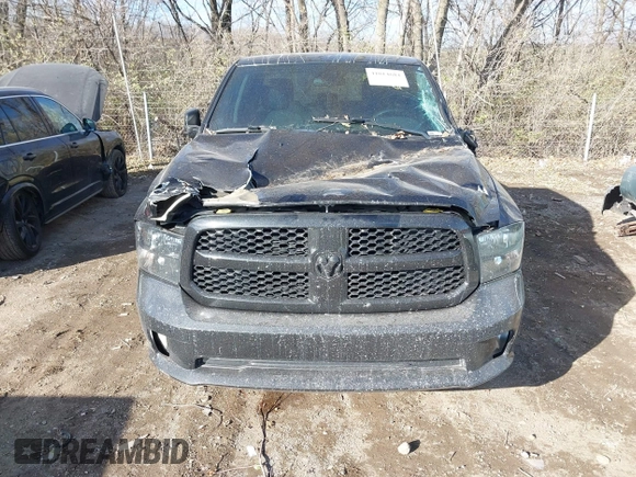 2019 Ram 1500 Tradesman z VIN 1C6RR7KT0KS508822, wystawiony jako IAAI lot #41014684 z przebiegiem 132 825 mil mil oraz . Historia ofert i sprzedaży dostępna na DreamBid. Obrazek 12.