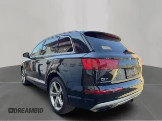 2019 Audi Q7 Prestige with VIN WA1VAAF76KD010048, listed as a Copart auction lot 49543535 with 127,196 mi miles and Clean Title. Bid and sale history available at carsss.com. Image 3.