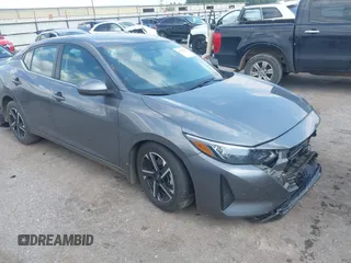 2024 Nissan Sentra SV z VIN 3N1AB8CV8RY308947, wystawiony jako IAAI lot #42369643 z przebiegiem 23 857 mil mil oraz . Historia ofert i sprzedaży dostępna na DreamBid. Obrazek 1.