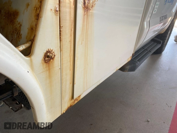 2012 Ford F-250 XL with VIN 1FDBF2B65CEC50857, listed as a IAAI auction lot 42788921 with 131,437 mi miles and . Bid and sale history available at DreamBid. Image 25.
