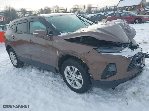 2019 Chevrolet Blazer with VIN 3GNKBHRS8KS704102, listed as a IAAI auction lot 41187364 with 92,820 mi miles. Bid and sale history available at carsss.com. Image 1.