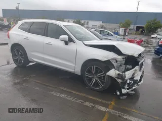 2019 Volvo XC60 R-Design with VIN LYV102RMXKB327226, listed as a IAAI auction lot 41922619 with 46,823 mi miles. Bid and sale history available at carsss.com. Image 1.