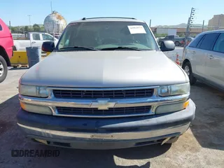 2004 Chevrolet Suburban LS with VIN 3GNEC16Z74G112232, listed as a IAAI auction lot 42063073 with 234,347 mi miles. Bid and sale history available at carsss.com. Image 6.