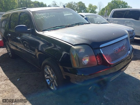 2008 GMC Yukon XL Denali with VIN 1GKFK66888J141543, listed as a IAAI auction lot 41998054 with 253,957 mi miles. Bid and sale history available at carsss.com. Image 1.