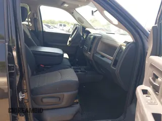 2012 Ram 2500 ST z VIN 3C6UD5CL2CG291018, wystawiony jako IAAI lot #42573010 z przebiegiem Nie podano mil oraz . Historia ofert i sprzedaży dostępna na DreamBid. Obrazek 5.