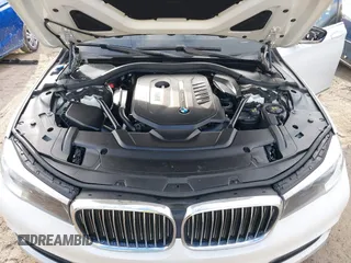 2018 BMW 7 Series 740i with VIN WBA7E2C50JG742505, listed as a IAAI auction lot 41238238 with 111,901 mi miles. Bid and sale history available at carsss.com. Image 10.