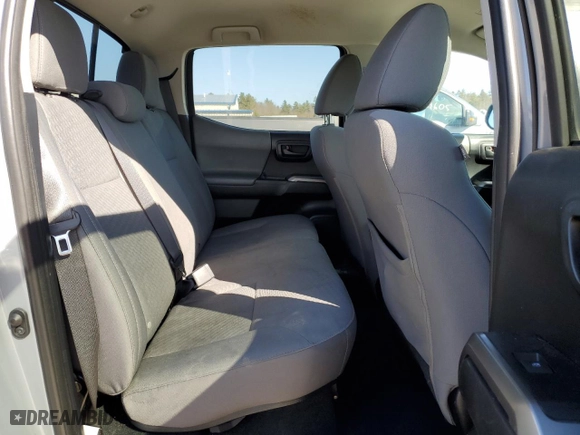 2020 Toyota Tacoma 4WD SR5 with VIN 3TMCZ5AN0LM358419, listed as a Copart auction lot 49226745 with 60,021 mi miles and Salvage Title. Bid and sale history available at carsss.com. Image 10.