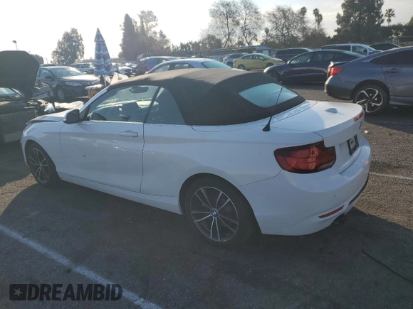 2020 BMW 2 Series 230i with VIN WBA2M7C05L7F00152, listed as a Copart auction lot 42153435 with 25,690 mi miles and Salvage Title. Bid and sale history available at carsss.com. Image 2.