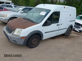 2010 Ford Transit Connect XL z VIN NM0LS7AN1AT017316, wystawiony jako IAAI lot #42182205 z przebiegiem 142 000 mil mil oraz . Historia ofert i sprzedaży dostępna na DreamBid. Obrazek 2.