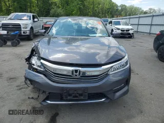 2016 Honda Accord Touring z VIN 1HGCR3F94GA020011, wystawiony jako Copart lot #56228415 z przebiegiem 85 941 mil mil oraz Szkoda całkowita • Salvage title. Historia ofert i sprzedaży dostępna na DreamBid. Obrazek 5.