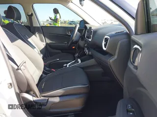 2022 Hyundai Venue Limited with VIN KMHRC8A38NU137933, listed as a IAAI auction lot 42254522 with 72,596 mi miles and . Bid and sale history available at DreamBid. Image 5.
