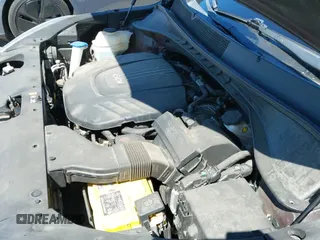 2018 Kia Sorento LX with VIN 5XYPG4A56JG383479, listed as a IAAI auction lot 43166709 with 103,212 mi miles and . Bid and sale history available at DreamBid. Image 19.