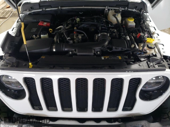 2022 Jeep Wrangler Unlimited Sahara with VIN 1C4HJXEG7NW172299, listed as a Copart auction lot 43535965 with 19,709 mi miles and Salvage Title. Bid and sale history available at DreamBid. Image 12.