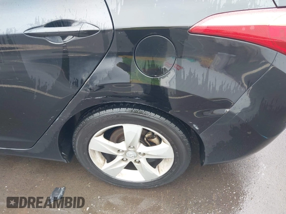 2012 Hyundai Elantra GLS с VIN KMHDH4AE8CU404698, выставлен на аукционе IAAI как лот 41988964 с пробегом Не указан миль и . История ставок и продаж доступна на DreamBid. Изображение 6.