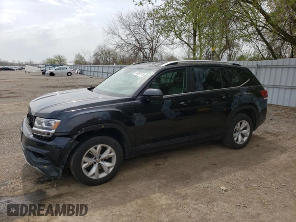 2018 Volkswagen Atlas SE z VIN 1V2LR2CA2JC506981, wystawiony jako Copart lot #55067115 z przebiegiem 140 545 mil mil oraz Szkody całkowita. Historia ofert i sprzedaży dostępna na DreamBid. Obrazek 1.