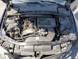 2008 BMW 3 Series 335i z VIN WBAWL73548PX54570, wystawiony jako Copart lot #54993625 z przebiegiem 159 225 mil mil oraz Szkoda całkowita • Salvage title. Historia ofert i sprzedaży dostępna na DreamBid. Obrazek 11.