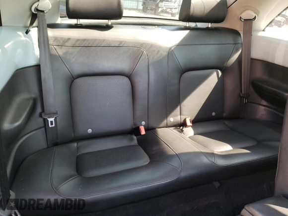 2010 Volkswagen Beetle with VIN 3VWRG3AG0AM027565, listed as a Copart auction lot 61908315 with 74,858 mi miles and Salvage title. Bid and sale history available at DreamBid. Image 10.