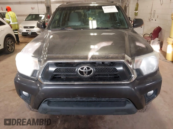 2014 Toyota Tacoma with VIN 3TMLU4EN3EM151917, listed as a IAAI auction lot 41769083 with 216,910 mi miles. Bid and sale history available at carsss.com. Image 12.