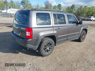 2016 Jeep Patriot Sport with VIN 1C4NJPBA9GD675253, listed as a IAAI auction lot 42058124 with 152,028 mi miles. Bid and sale history available at carsss.com. Image 4.