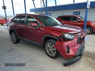 2021 Toyota RAV4 XLE Premium with VIN 2T3C1RFV2MW164644, listed as a Copart auction lot 65607935 with 19,667 mi miles and Salvage title. Bid and sale history available at DreamBid. Image 4.