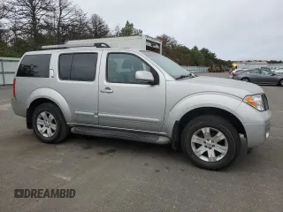 2005 Nissan Pathfinder LE with VIN 5N1AR18WX5C741945, listed as a Copart auction lot 71729874 with 130,975 mi miles and Salvage Title. Bid and sale history available at carsss.com. Image 4.