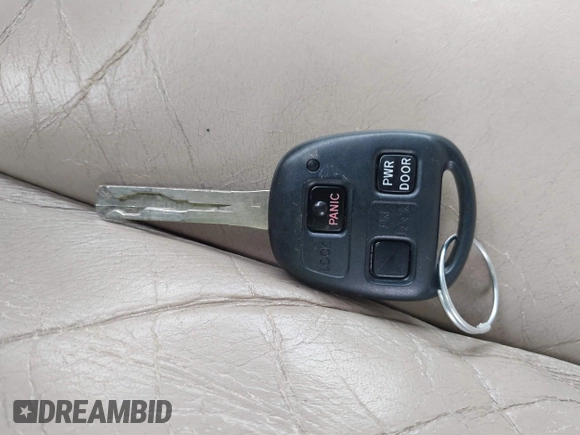 2004 Lexus RX 330 with VIN 2T2HA31UX4C018516, listed as a IAAI auction lot 41941522 with 203,618 mi miles and . Bid and sale history available at DreamBid. Image 11.