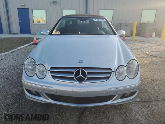 2007 Mercedes-Benz CLK 350 with VIN WDBTK56F67F226727, listed as a Copart auction lot 83053944 with 92,829 mi miles and Non Repairable. Bid and sale history available at DreamBid. Image 5.