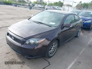 2010 Scion tC z VIN JTKDE3B7XA0303389, wystawiony jako IAAI lot #41962844 z przebiegiem 161 049 mil mil oraz . Historia ofert i sprzedaży dostępna na DreamBid. Obrazek 2.