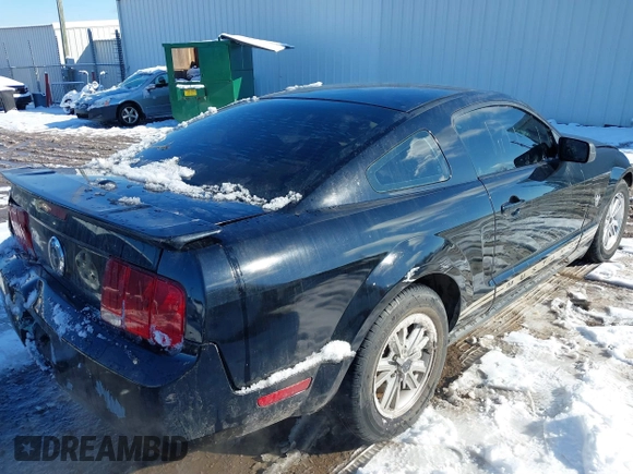 2009 Ford Mustang with VIN 1ZVHT80N195136459, listed as a IAAI auction lot 41284704 with 157,676 mi miles and . Bid and sale history available at carsss.com. Image 4.