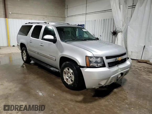 2013 Chevrolet Suburban LT with VIN 1GNSKJE76DR119873, listed as a Copart auction lot 53239445 with 197,172 mi miles and Salvage Title. Bid and sale history available at DreamBid. Image 14.
