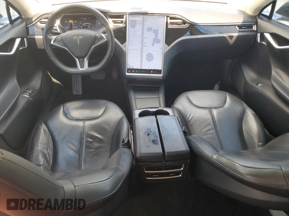 2013 Tesla Model S z VIN 5YJSA1DN6DFP20864, wystawiony jako Copart lot #66708325 z przebiegiem 179 928 mil mil oraz Czysty tytuł • Clean title. Historia ofert i sprzedaży dostępna na DreamBid. Obrazek 8.