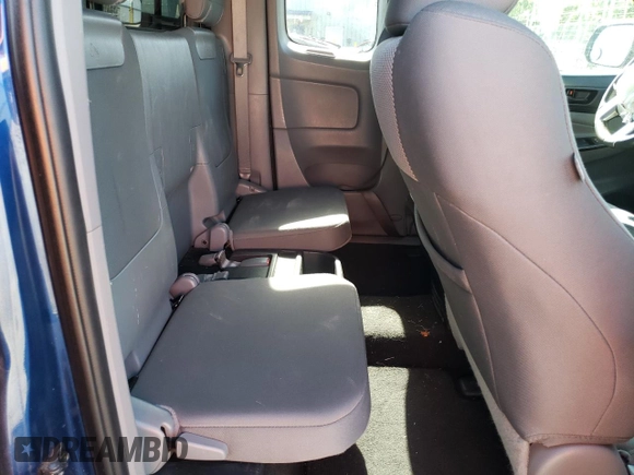 2014 Toyota Tacoma with VIN 5TFUU4EN4EX093945, listed as a Copart auction lot 58975405 with 111,695 mi miles and Salvage title. Bid and sale history available at DreamBid. Image 10.