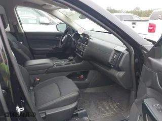 2024 Nissan Pathfinder S with VIN 5N1DR3AAXRC224447, listed as a IAAI auction lot 41165516 with 50,321 mi miles. Bid and sale history available at carsss.com. Image 5.