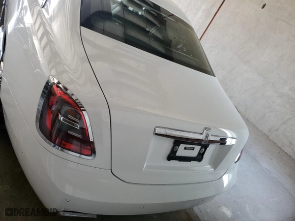2021 Rolls-Royce Ghost with VIN SCATV0C01MU204838, listed as a Copart auction lot 73701144 with 14,175 mi miles and Salvage Title. Bid and sale history available at carsss.com. Image 6.