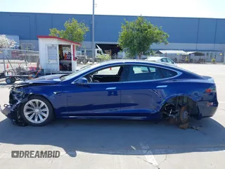 2017 Tesla Model S 100D с VIN 5YJSA1E25HF209284, выставлен на аукционе IAAI как лот 41953515 с пробегом 83 489 миль миль и . История ставок и продаж доступна на DreamBid. Изображение 15.