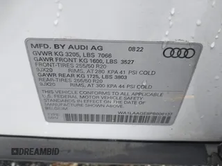 2023 Audi e-tron Premium Plus z VIN WA1LAAGE8PB006137, wystawiony jako IAAI lot #41974875 z przebiegiem 21 728 mil mil oraz . Historia ofert i sprzedaży dostępna na DreamBid. Obrazek 9.