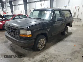 1996 Ford Bronco XL z VIN 1FMEU15N5TLB27829, wystawiony jako Copart lot #58618705 z przebiegiem Nie podano mil oraz Czysty tytuł • Clean title. Historia ofert i sprzedaży dostępna na DreamBid. Obrazek 1.