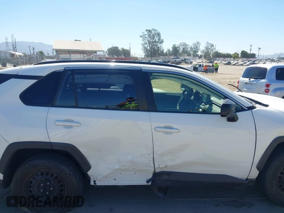 2019 Toyota RAV4 LE with VIN JTMH1RFV4KJ015962, listed as a IAAI auction lot 42714711 with 26,089 mi miles and . Bid and sale history available at DreamBid. Image 13.