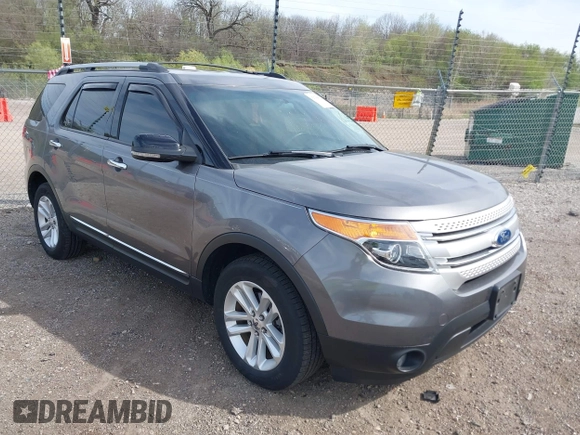 2011 Ford Explorer XLT z VIN 1FMHK8D86BGA56011, wystawiony jako IAAI lot #42134788 z przebiegiem 114 652 mil mil oraz . Historia ofert i sprzedaży dostępna na DreamBid. Obrazek 1.