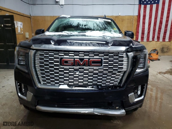 2021 GMC Yukon XL Denali with VIN 1GKS2JKL3MR259944, listed as a Copart auction lot 88652745 with 54,345 mi miles and Salvage Title. Bid and sale history available at carsss.com. Image 5.
