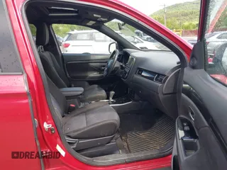 2018 Mitsubishi Outlander ES z VIN JA4AZ3A39JZ032862, wystawiony jako IAAI lot #42331272 z przebiegiem 59 187 mil mil oraz . Historia ofert i sprzedaży dostępna na DreamBid. Obrazek 5.