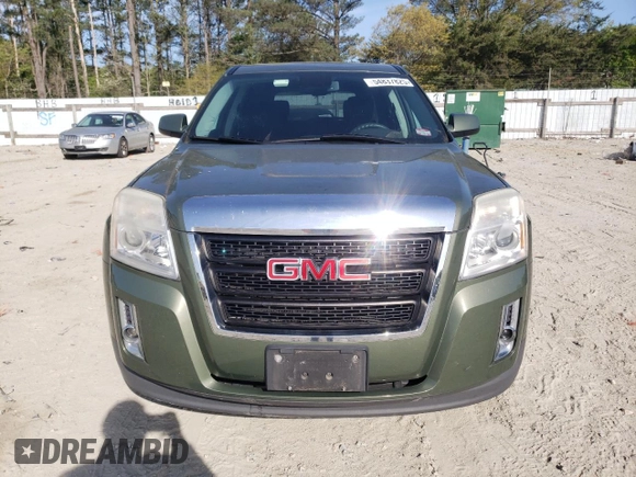 2015 GMC Terrain SLE z VIN 2GKALMEK7F6199517, wystawiony jako Copart lot #54837825 z przebiegiem 144 236 mil mil oraz Czysty tytuł • Clean title. Historia ofert i sprzedaży dostępna na DreamBid. Obrazek 5.