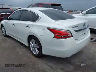 2015 Nissan Altima S with VIN 1N4AL3AP4FN309576, listed as a IAAI auction lot 41924345 with 163,124 mi miles and . Bid and sale history available at DreamBid. Image 3.
