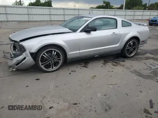 2009 Ford Mustang with VIN 1ZVHT80NX95120275, listed as a Copart auction lot 60757765 with 133,323 mi miles and Salvage title. Bid and sale history available at DreamBid. Image 1.