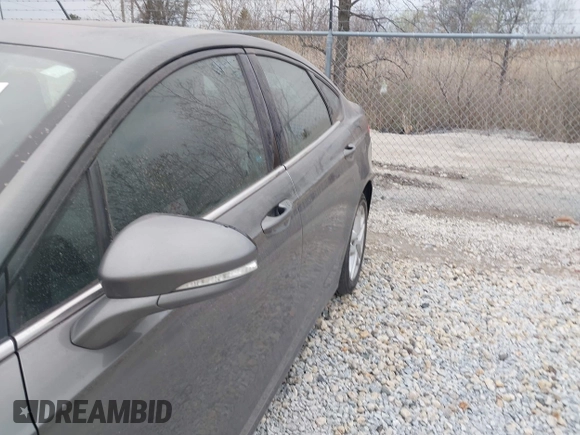 2013 Ford Fusion SE with VIN 3FA6P0HR6DR111205, listed as a IAAI auction lot 42082946 with 204,898 mi miles. Bid and sale history available at carsss.com. Image 12.