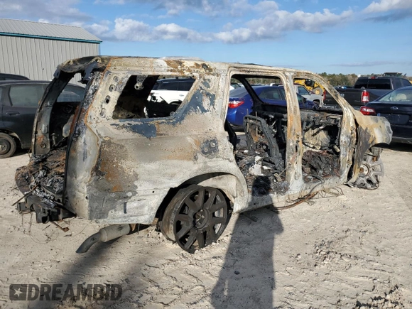 2023 Chevrolet Tahoe RST z VIN 1GNSCRKD9PR250273, wystawiony jako Copart lot #85769034 z przebiegiem Nie podano mil oraz Nie do naprawy • Non repairable. Historia ofert i sprzedaży dostępna na DreamBid. Obrazek 3.