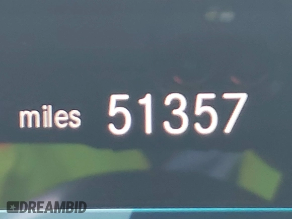 2020 Mercedes-Benz CLA 250 z VIN W1K5J4GB6LN106225, wystawiony jako IAAI lot #41504703 z przebiegiem 51 357 mil mil oraz . Historia ofert i sprzedaży dostępna na DreamBid. Obrazek 16.