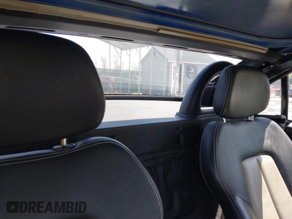 1998 Mercedes-Benz SLK 230/320 with VIN WDBKK47F0WF073233, listed as a IAAI auction lot 42017548 with 125,262 mi miles and . Bid and sale history available at DreamBid. Image 8.