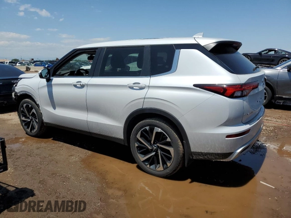 2022 Mitsubishi Outlander SE with VIN JA4J3UA80NZ011133, listed as a Copart auction lot 62770705 with 37,530 mi miles and Salvage title. Bid and sale history available at DreamBid. Image 2.