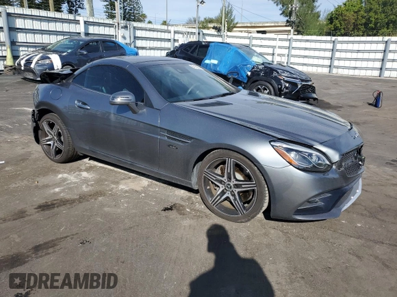 2020 Mercedes-Benz SLC 300 с VIN W1KPK3JAXLF170648, выставлен на аукционе Copart как лот 87199254 с пробегом Не указан миль и Списание • Salvage title. История ставок и продаж доступна на DreamBid. Изображение 4.